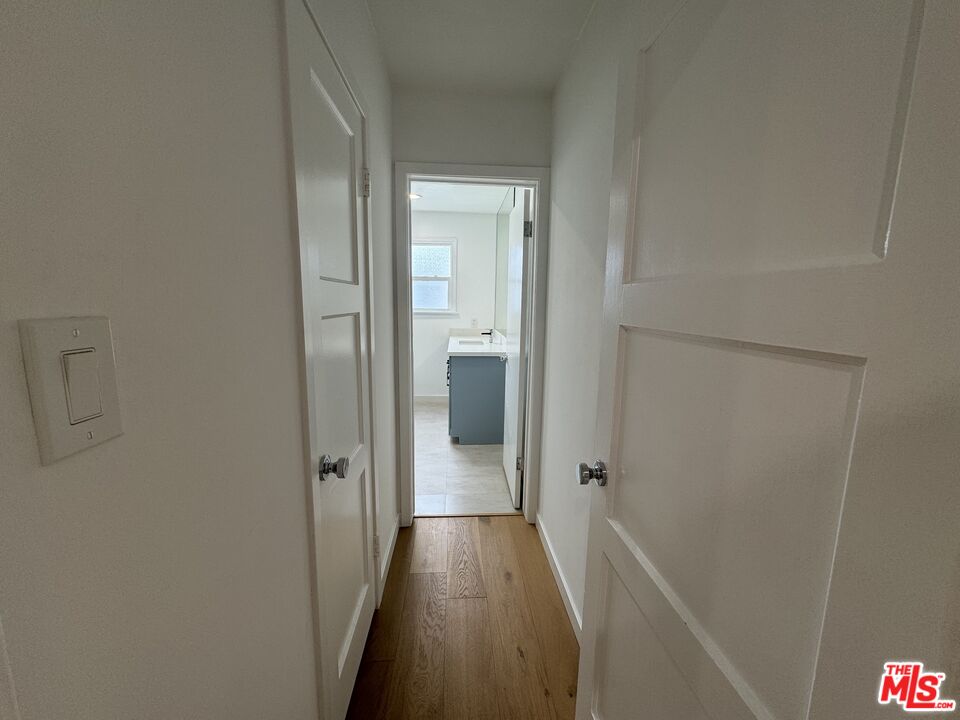 300 S Doheny Dr Unit: 302A