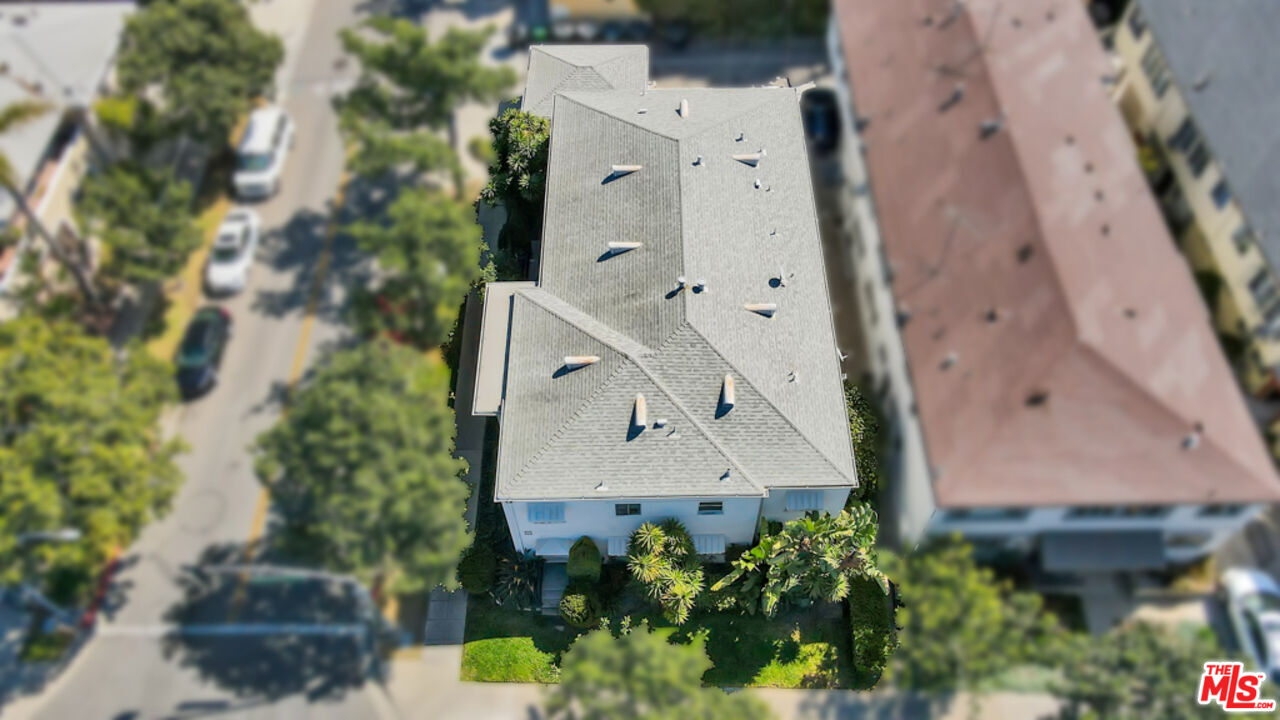 300 S Doheny Dr Unit: 302A