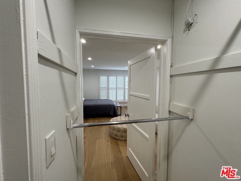 300 S Doheny Dr Unit: 302A