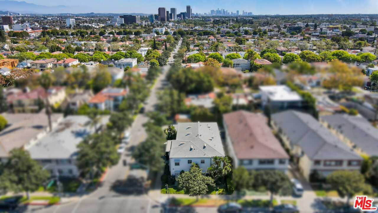 300 S Doheny Dr Unit: 302A