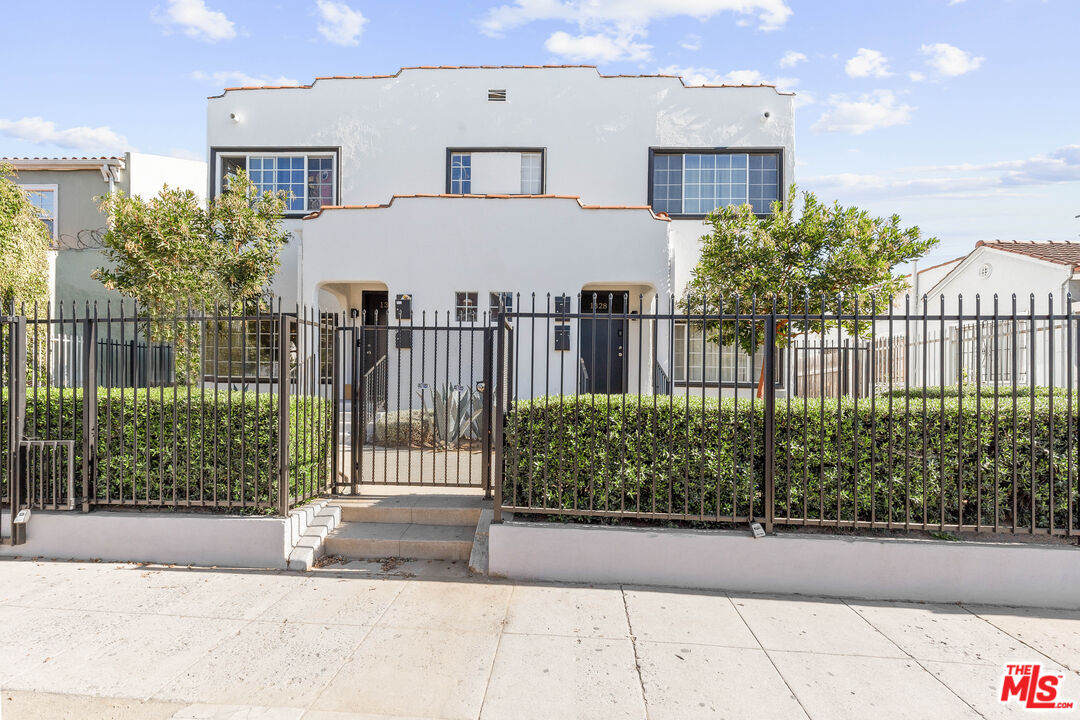 1328 S Bronson Ave