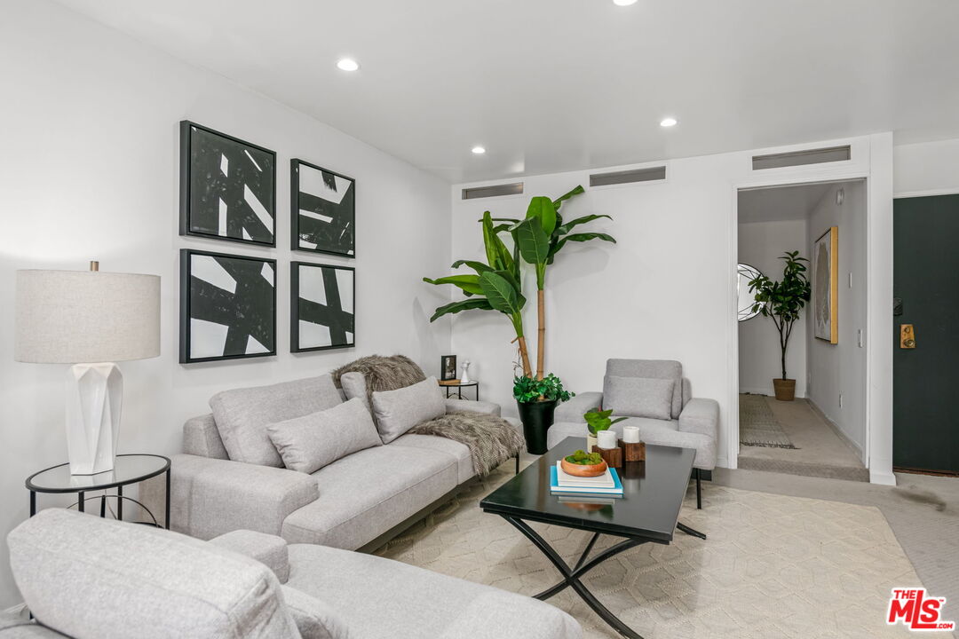 6151 Orange St Unit: 214