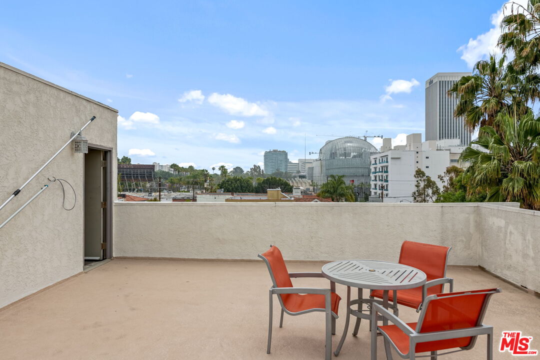 6151 Orange St Unit: 214