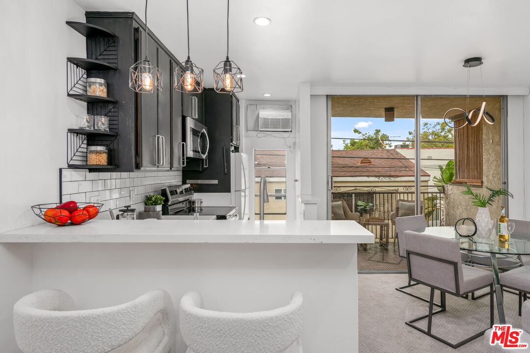 6151 Orange St Unit: 214