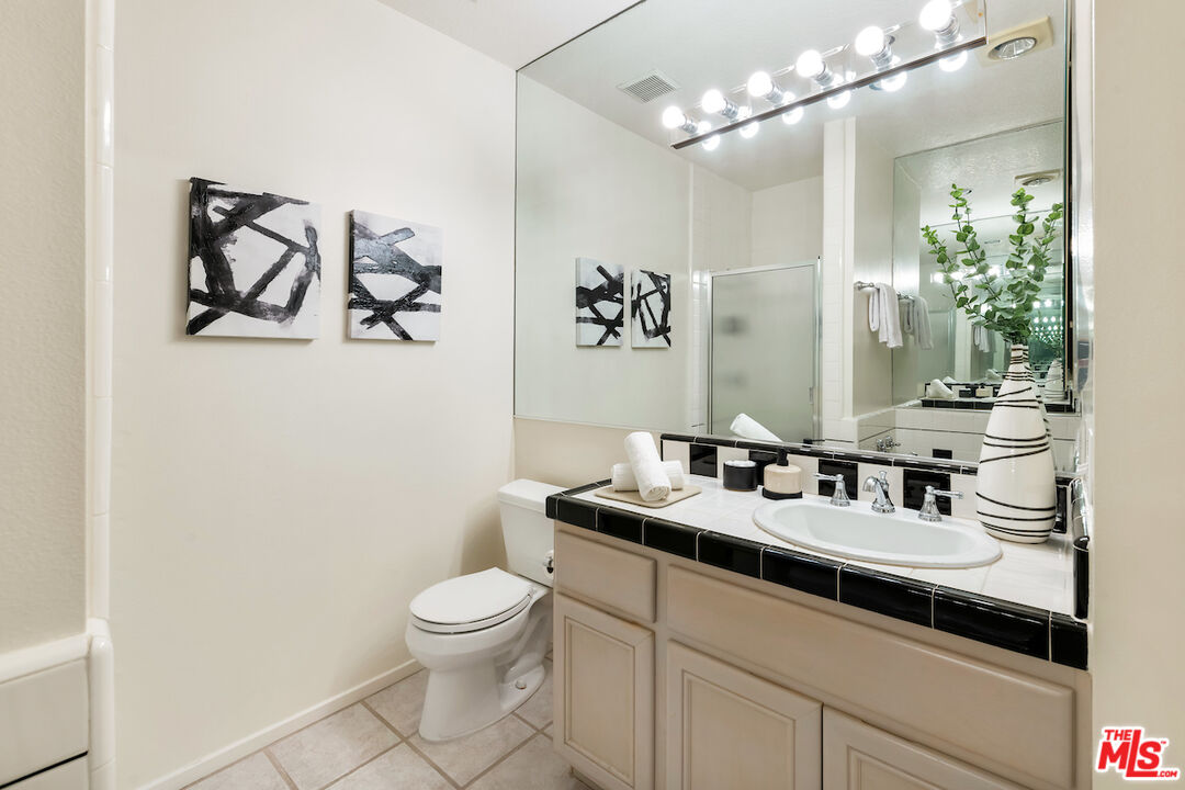 1820 S Beverly Glen Blvd Unit: 101