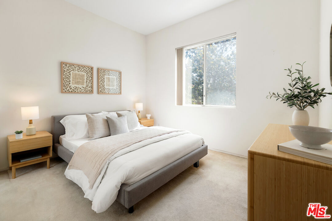 1820 S Beverly Glen Blvd Unit: 101