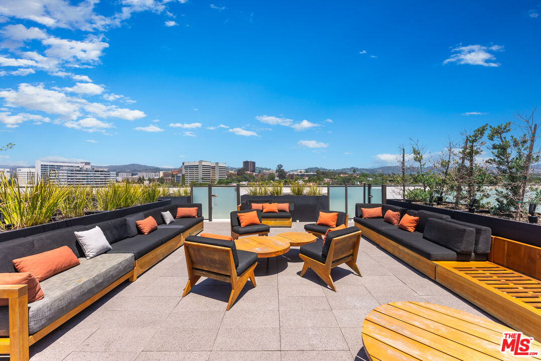 10777 Wilshire Blvd Unit: 405