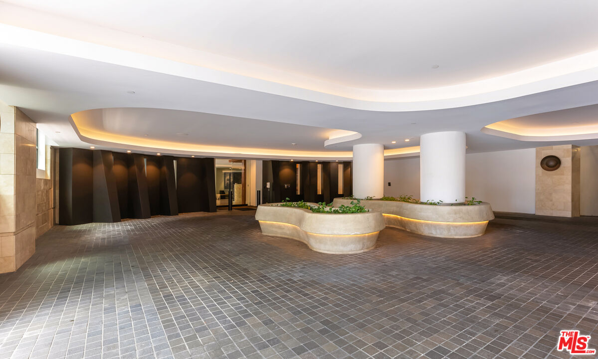 10777 Wilshire Blvd Unit: 405