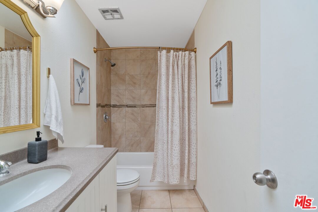 4900 Overland Ave Unit: 307