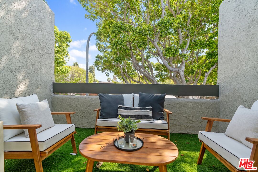 4900 Overland Ave Unit: 307