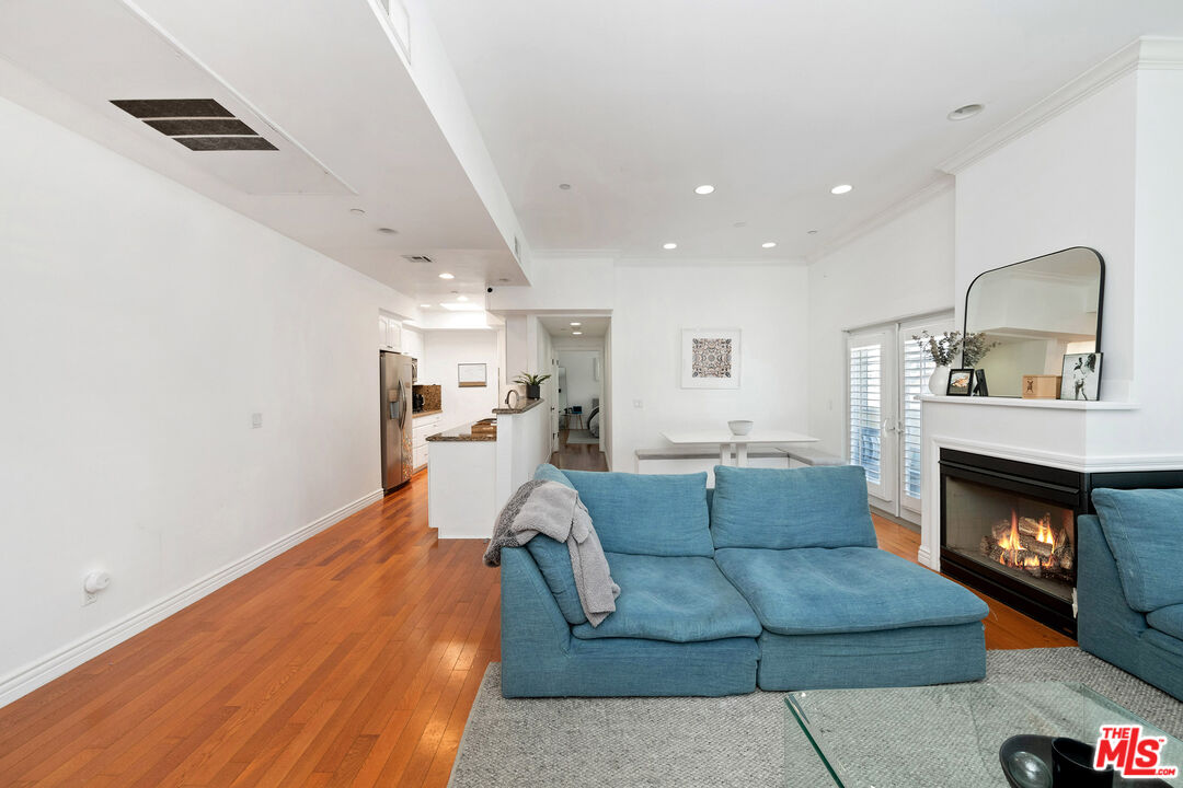 1135 Rexford Dr Unit: 403