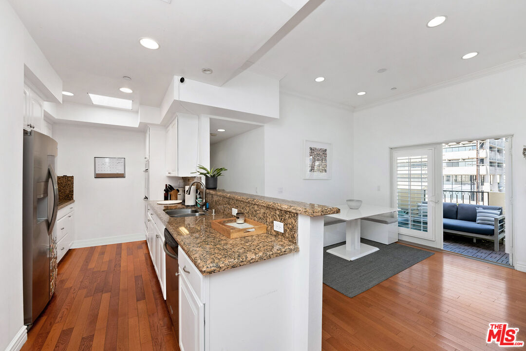 1135 Rexford Dr Unit: 403