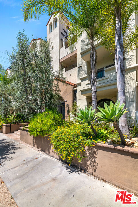 1135 Rexford Dr Unit: 403