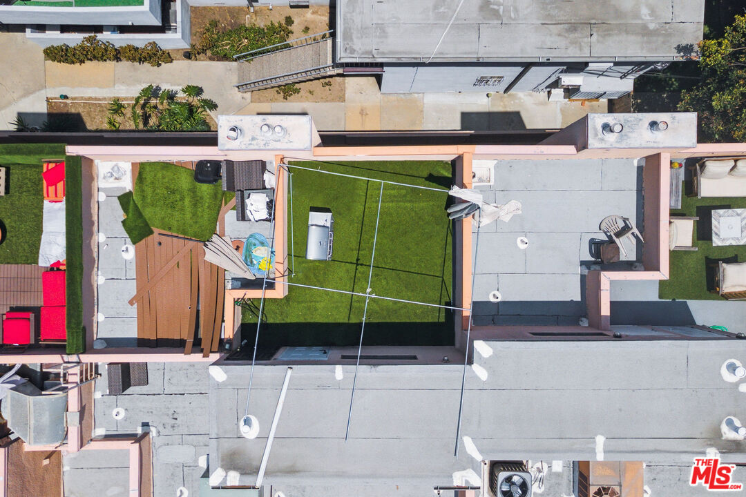 1238 S Holt Ave Unit: 5