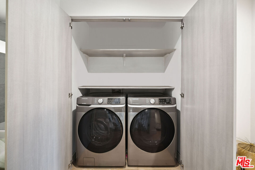 1238 S Holt Ave Unit: 5