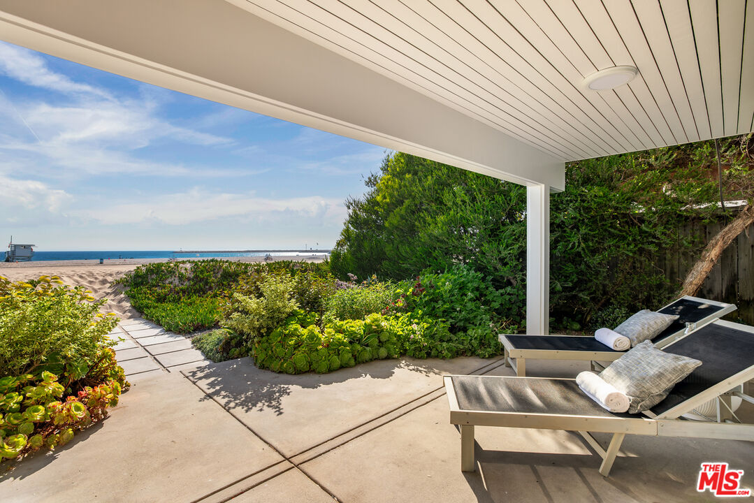 6515 Ocean Front Walk