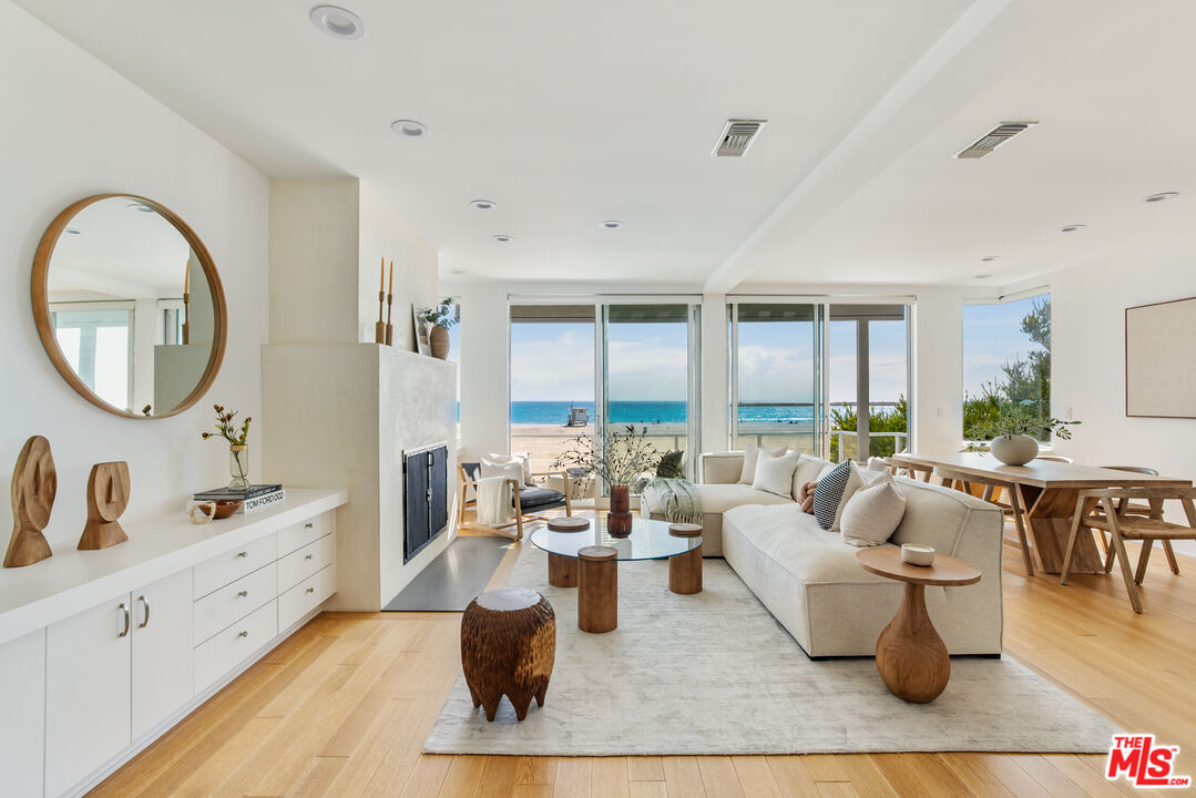 6515 Ocean Front Walk