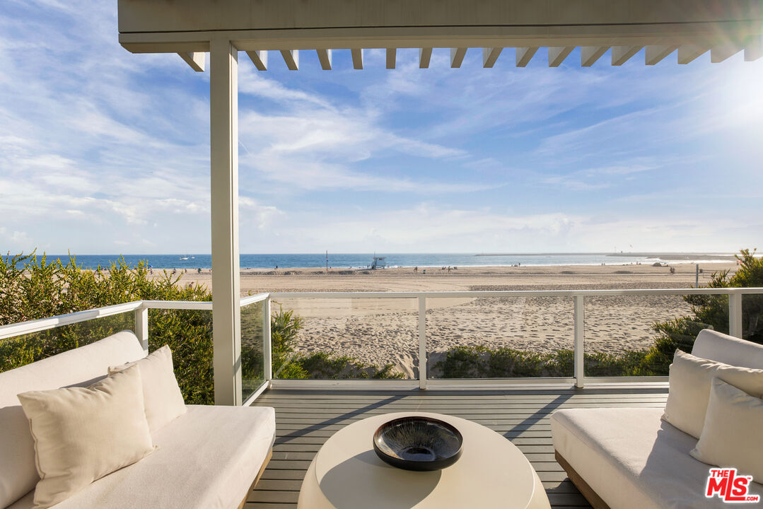 6515 Ocean Front Walk