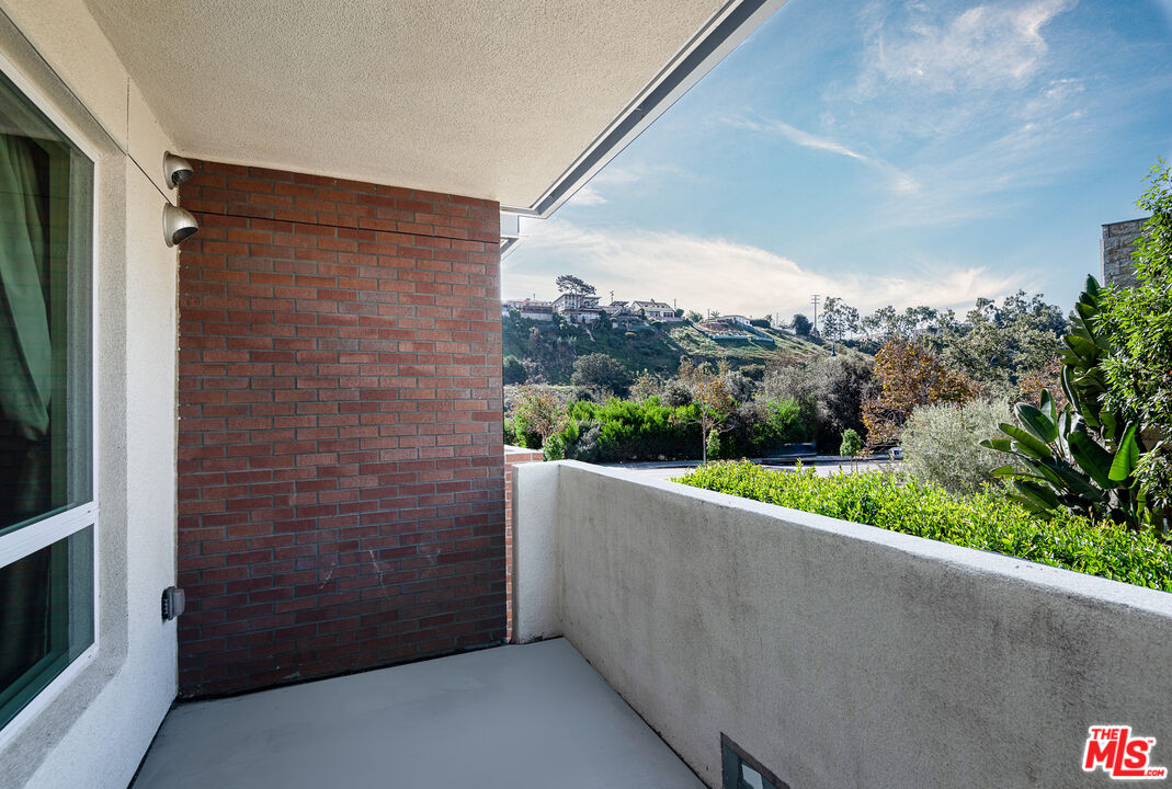 12655 Bluff Creek Dr Unit: 129