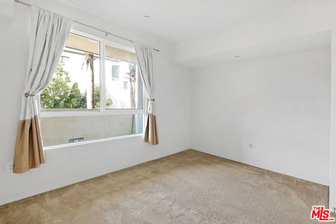 12655 Bluff Creek Dr Unit: 129