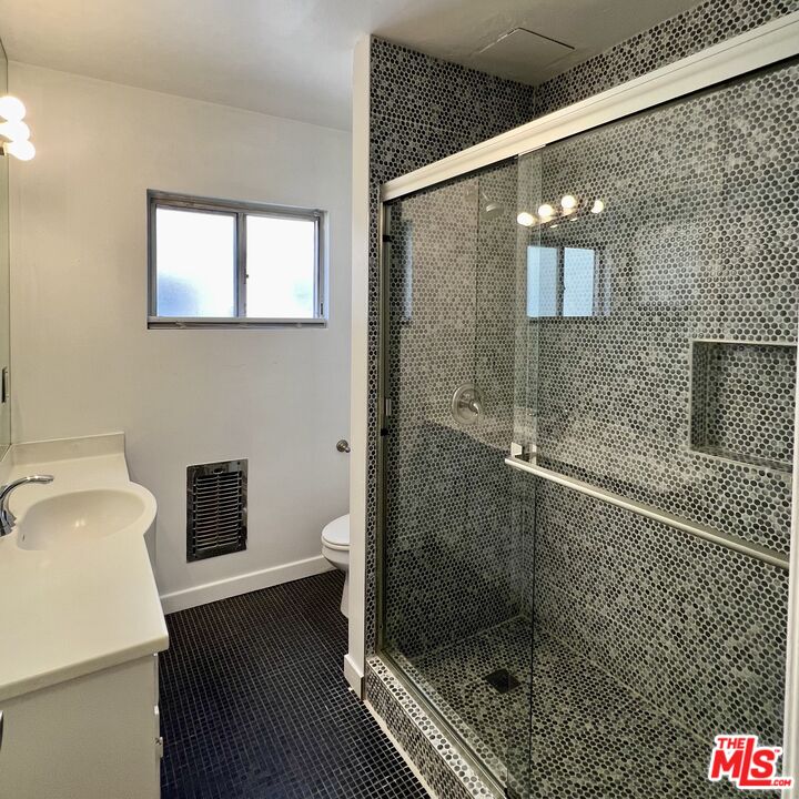 1250 Stanford St Unit: 1