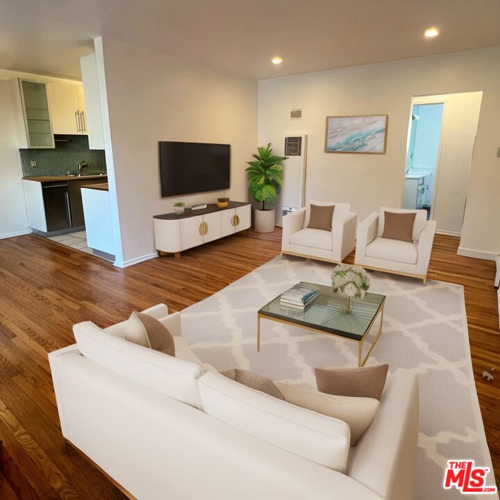 1250 Stanford St Unit: 1