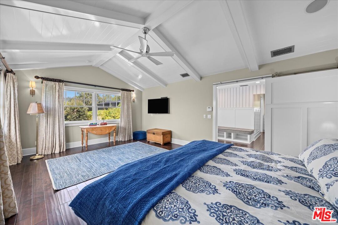 1117 Chautauqua Blvd