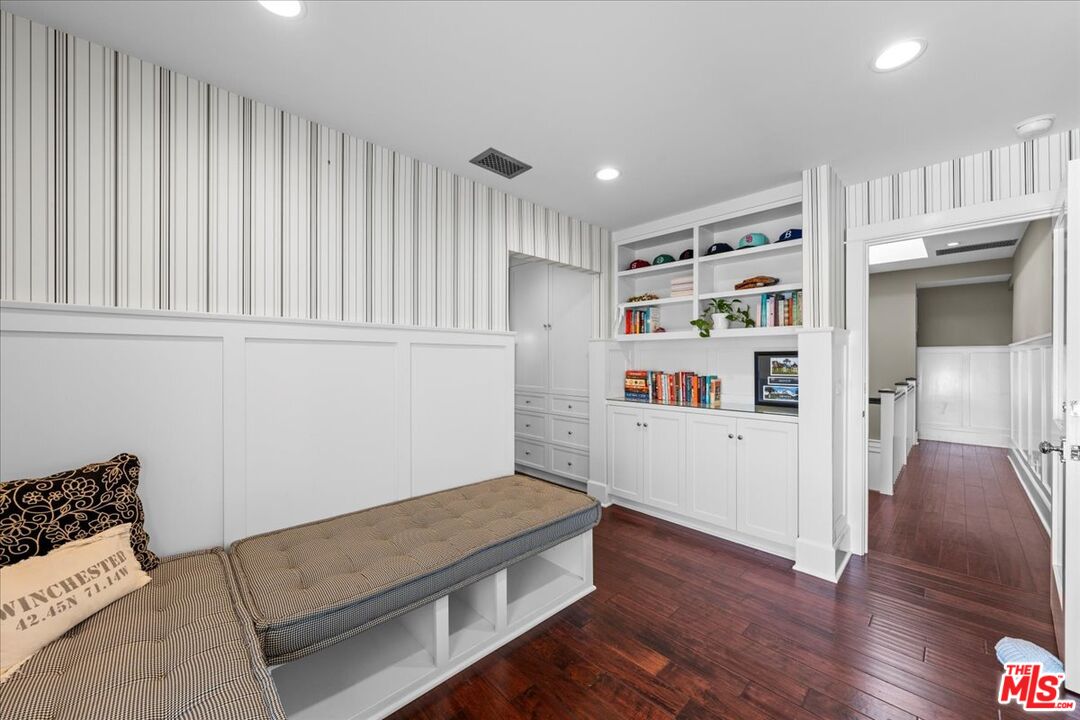 1117 Chautauqua Blvd