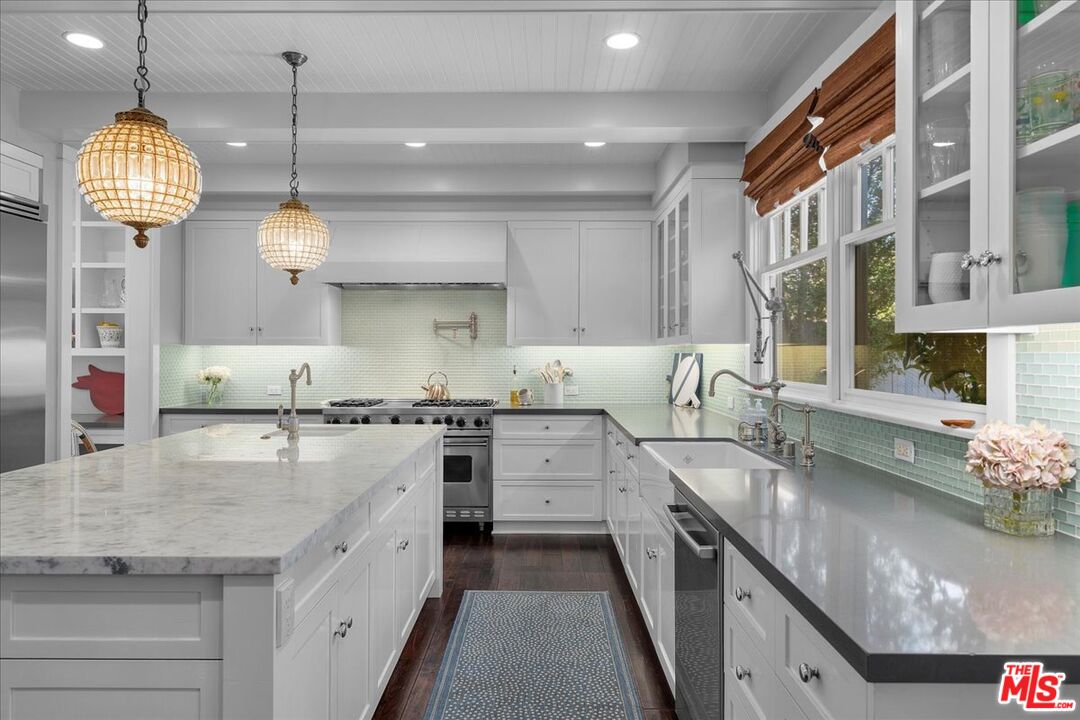 1117 Chautauqua Blvd