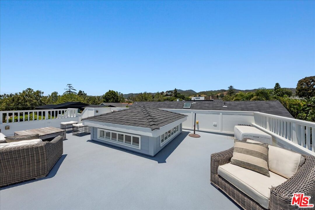 1117 Chautauqua Blvd