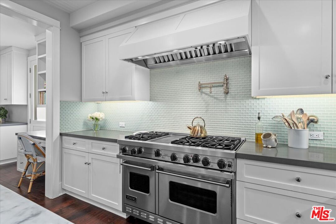 1117 Chautauqua Blvd