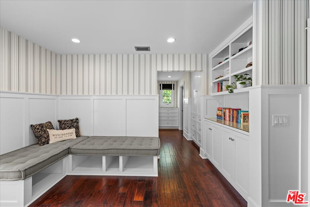 1117 Chautauqua Blvd