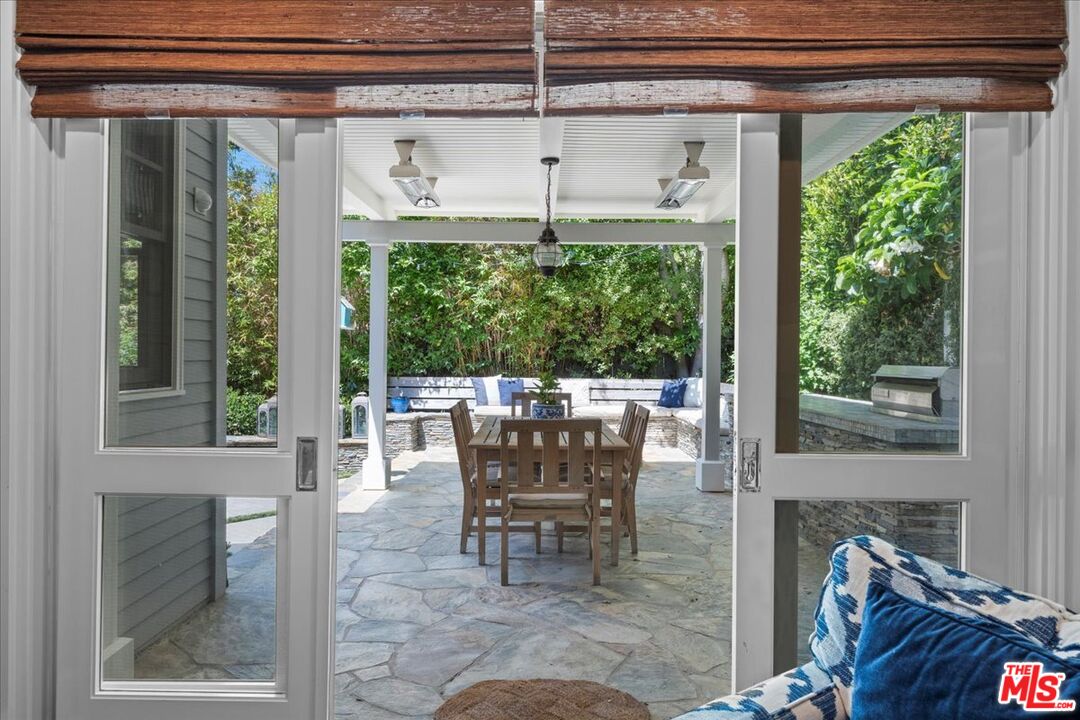 1117 Chautauqua Blvd