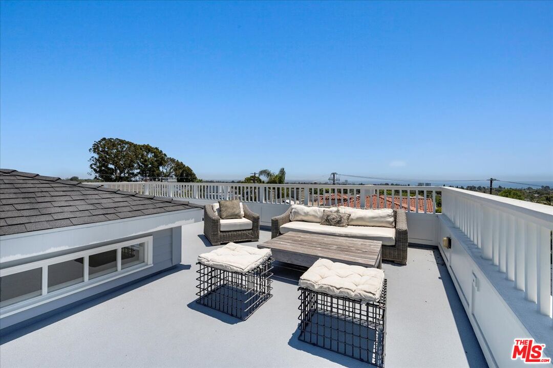 1117 Chautauqua Blvd