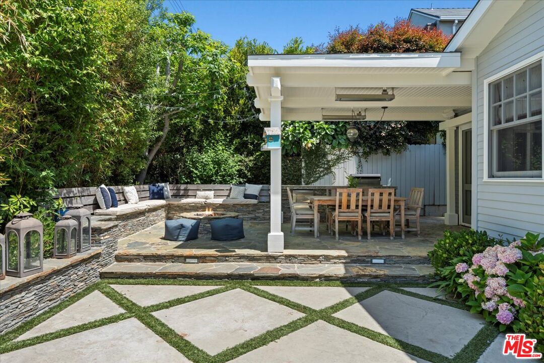 1117 Chautauqua Blvd