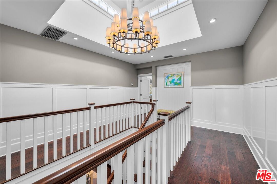 1117 Chautauqua Blvd