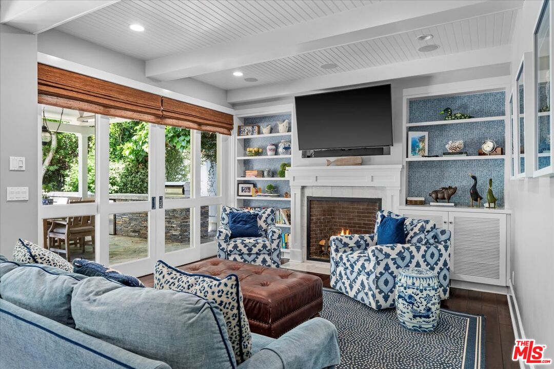 1117 Chautauqua Blvd