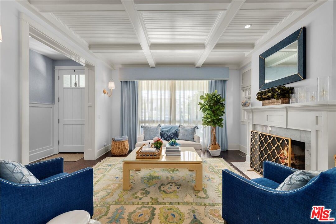 1117 Chautauqua Blvd