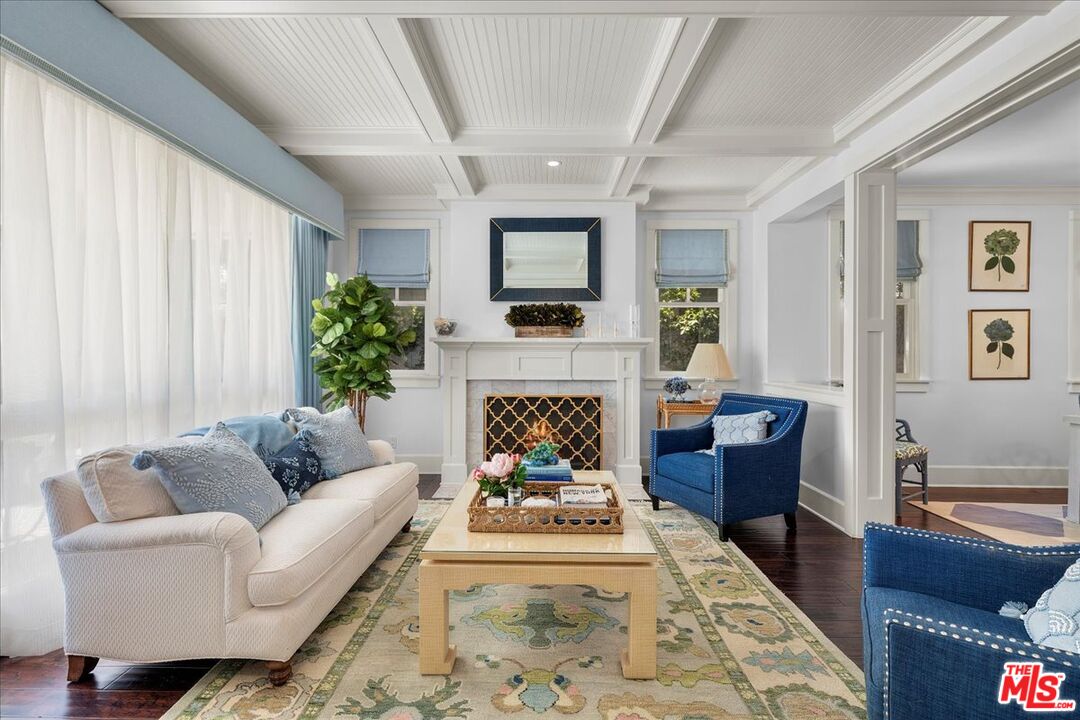 1117 Chautauqua Blvd