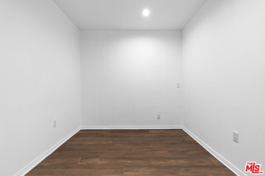 116 S Croft Ave Unit: 401