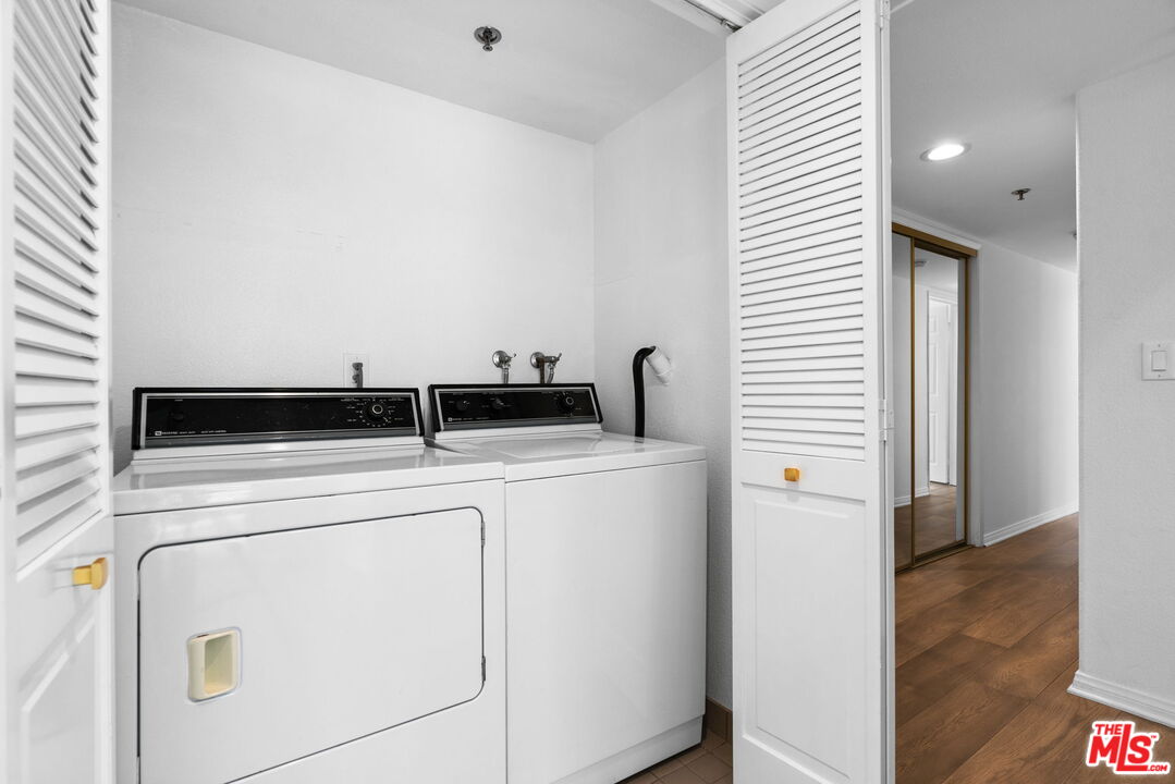 116 S Croft Ave Unit: 401