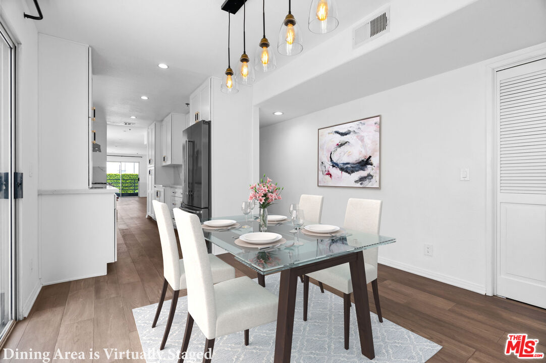 116 S Croft Ave Unit: 401