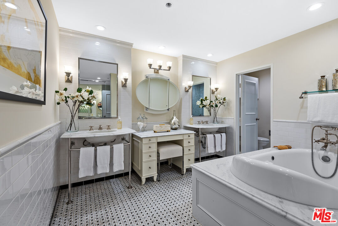 10430 Wilshire Blvd Unit: 605