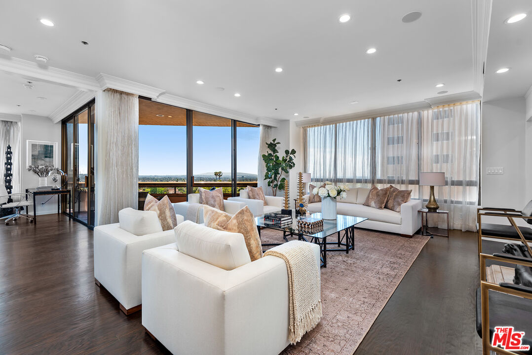 10430 Wilshire Blvd Unit: 605