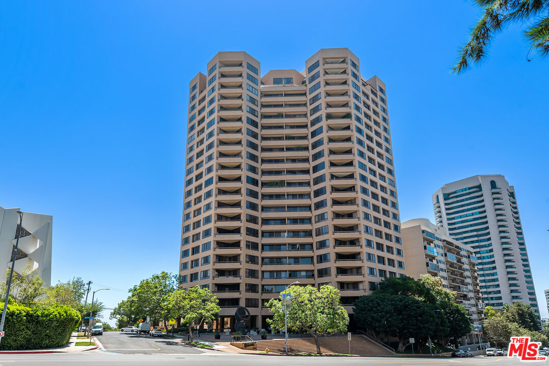 10430 Wilshire Blvd Unit: 605