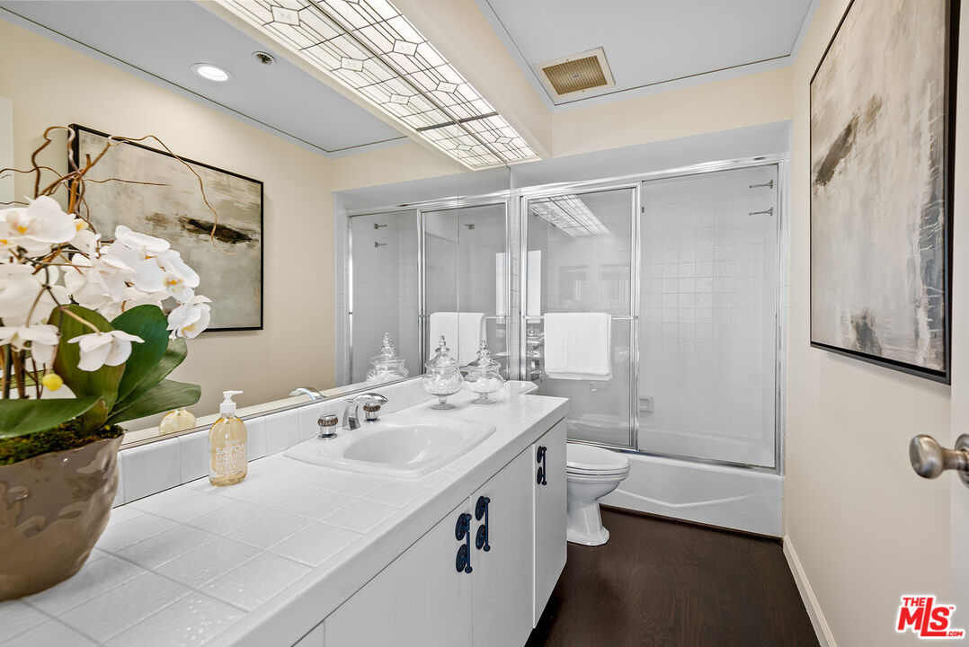 10430 Wilshire Blvd Unit: 605