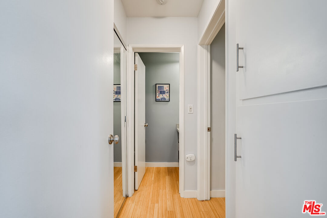 10654 Wilkins Ave Unit: 4