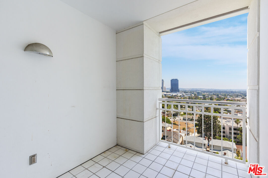 10380 Wilshire Blvd Unit: 1004