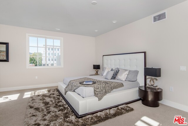 313 REEVES DR Unit: 401