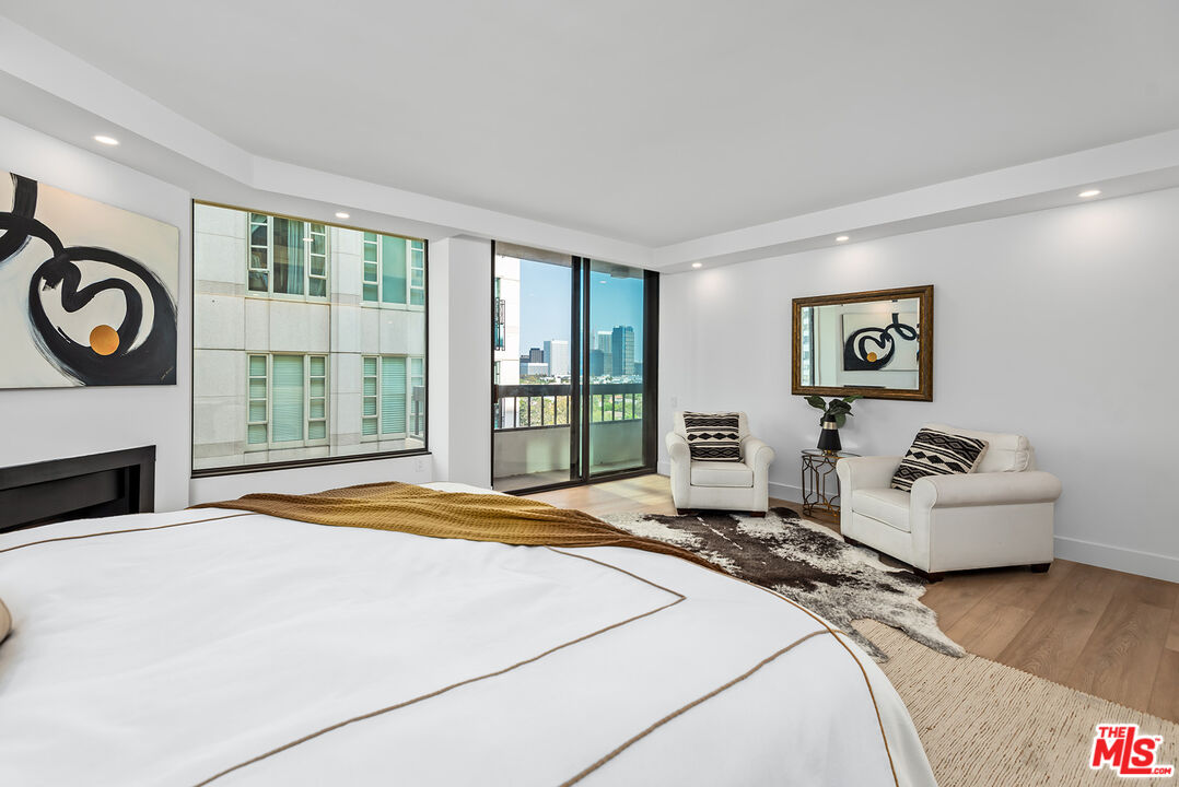 10590 Wilshire Blvd Unit: 1402